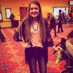 Meet your Posher, Alaina